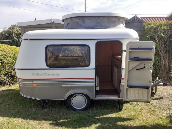 Sundial Cottage Eriba Caravan NWI Exterior foto